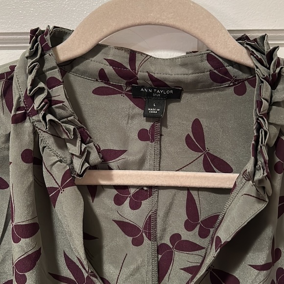 Ann Taylor blouse - Picture 2 of 5